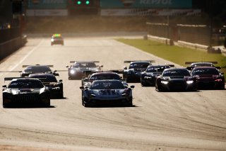 Start of the race #93 - UK - James Cottingham  Christopher Froggatt - GT leads
 | SRO / JEP