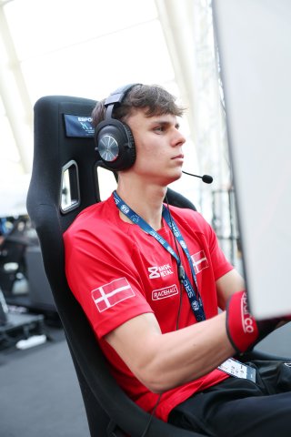 #28  Denmark  Rasmus Christensen - Esports F4
 | SRO / JEP